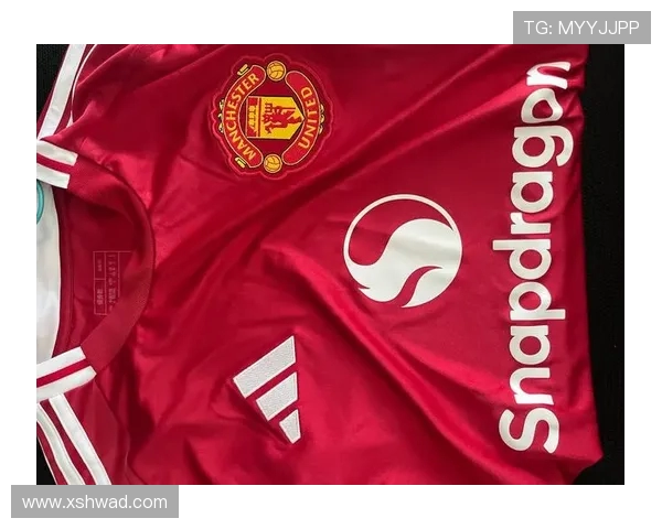 曼联对阵强敌全场激战展现红魔精神球迷热情助威点燃赛场氛围 曼联对阵强敌全场激战展现红魔精神球迷热情助威点燃赛场氛围