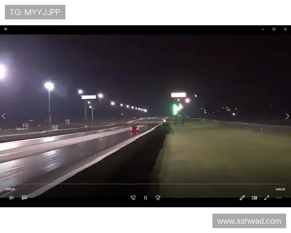 成都与重庆极限运动队速度对决赛后分析与精彩回顾